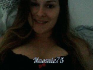 Naomie75